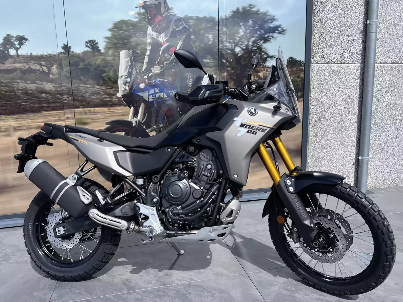 Yamaha XTZ 700 TENERE - Photo 1
