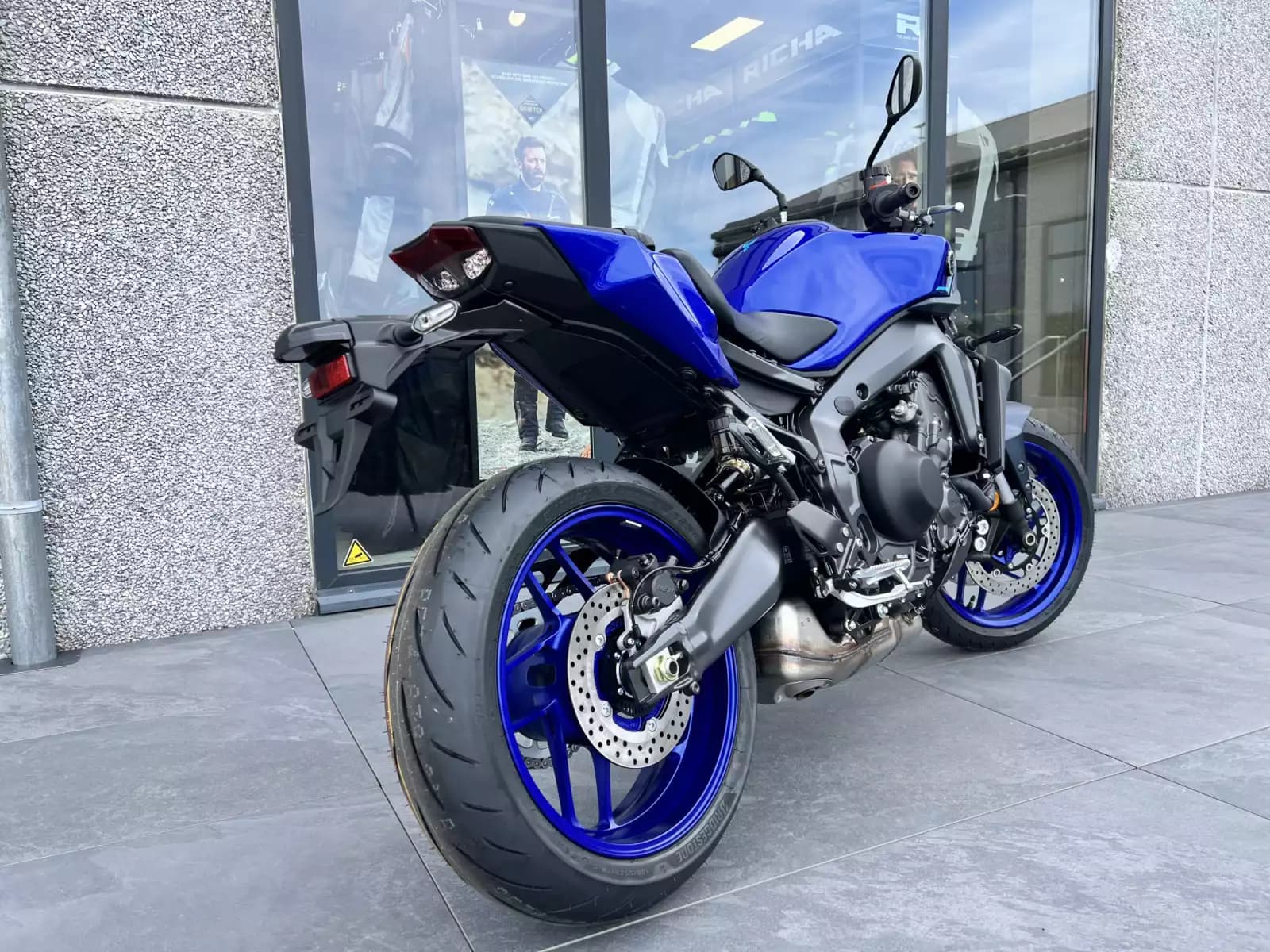 Yamaha MT-09 - Photo 1