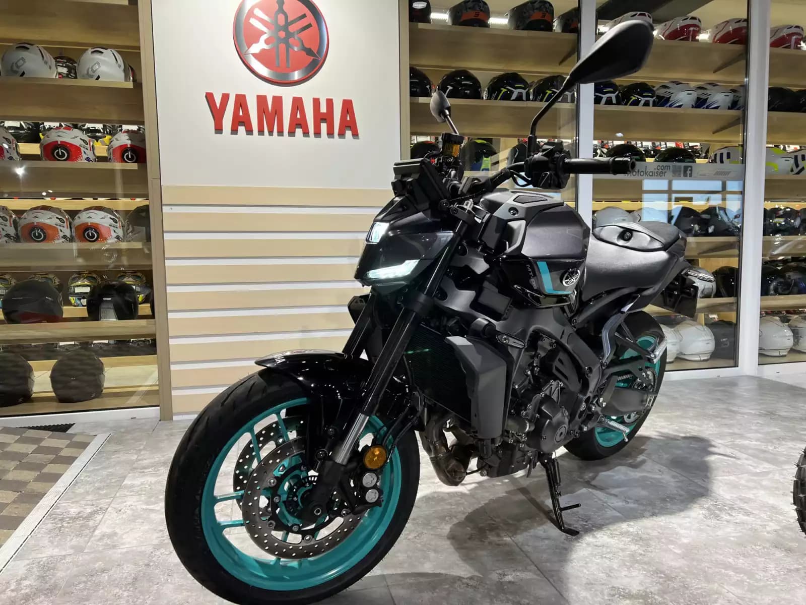 Yamaha MT-09 Y-AMT - Photo 1