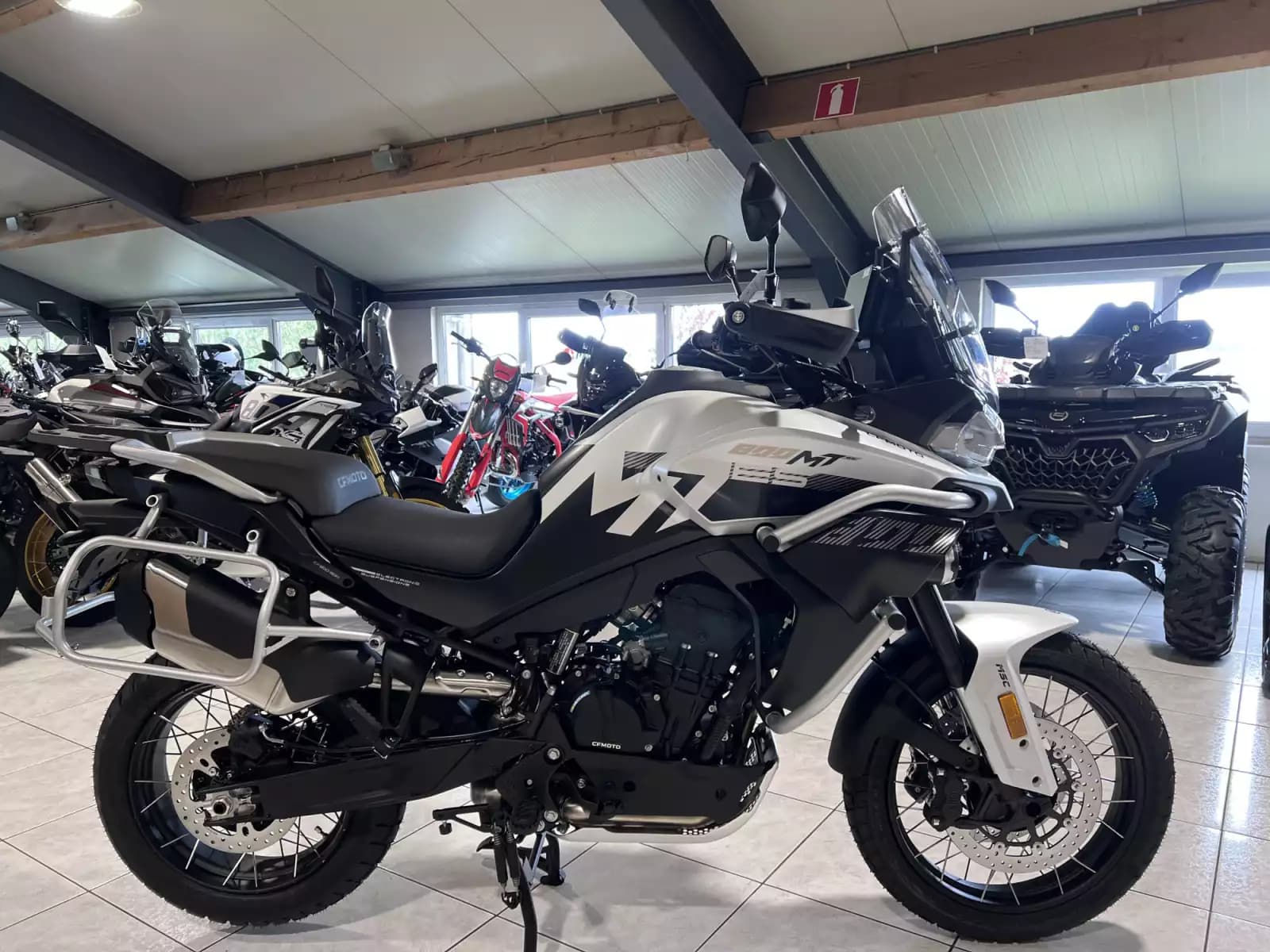 CF Moto 800 MT EXPLORER ES - Photo 1