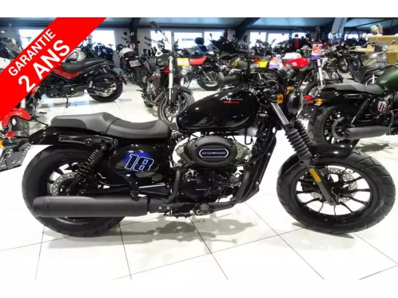 Hyosung Aquila 125 BOBBER V-TWIN - Photo 1