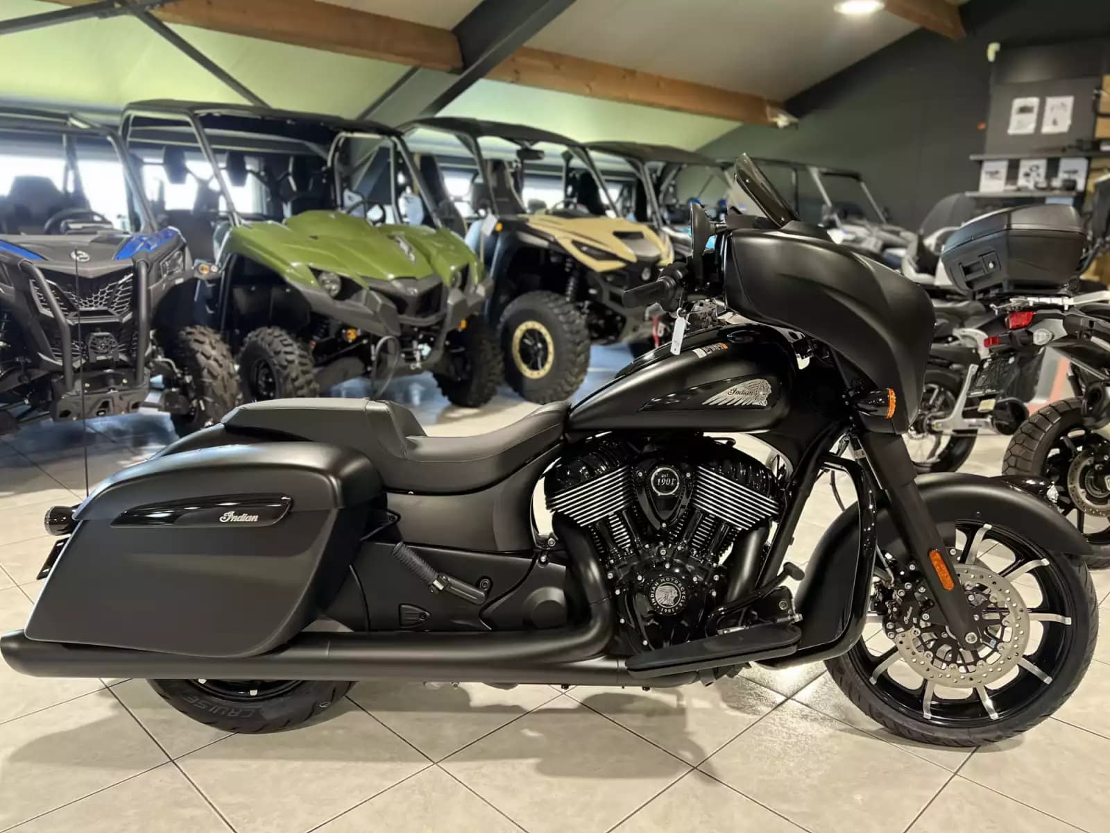Indian Chieftain Dark Horse Black Smoke - Photo 1