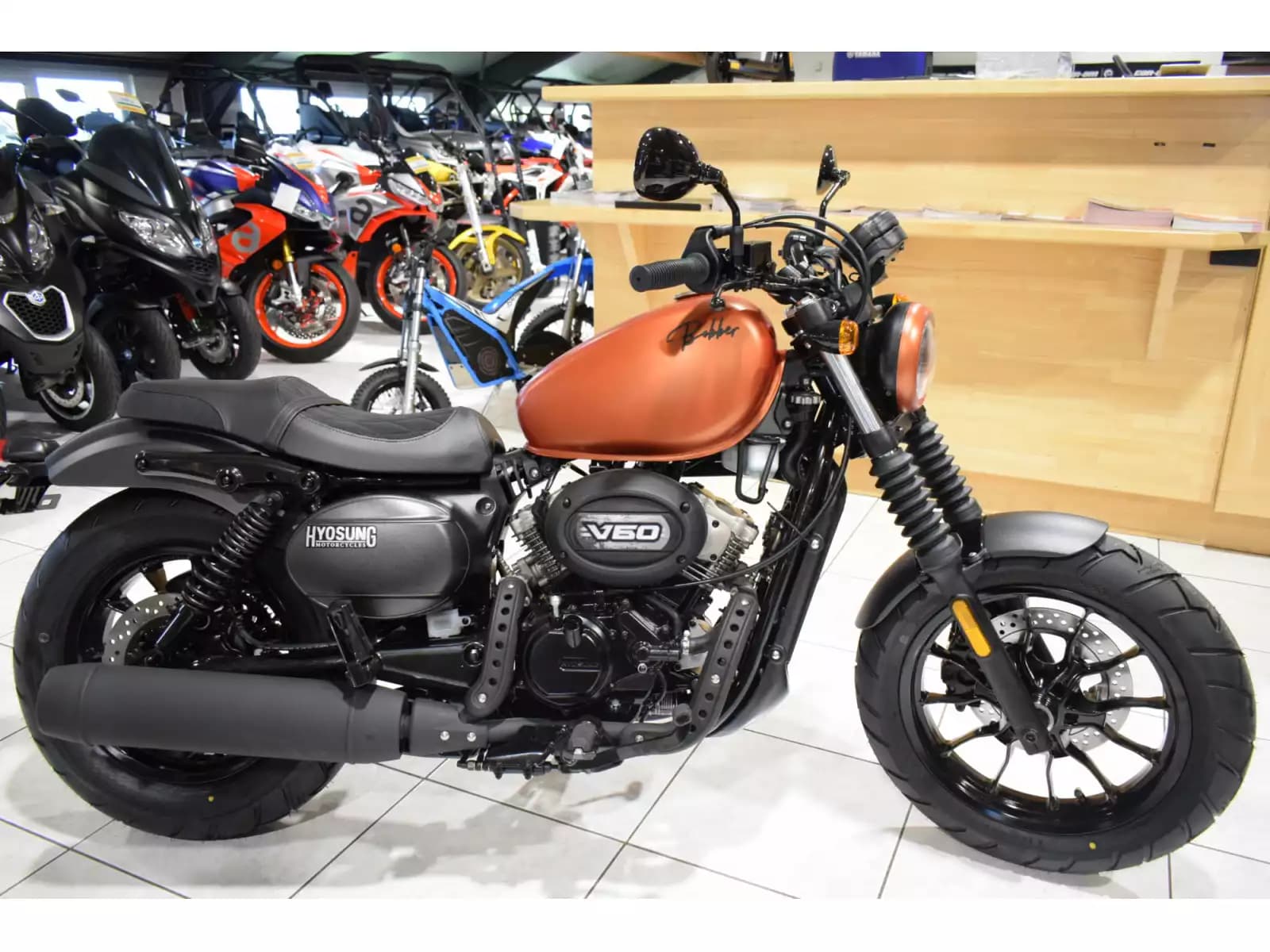 Hyosung Aquila 125 BOBBER V-TWIN - Photo 1