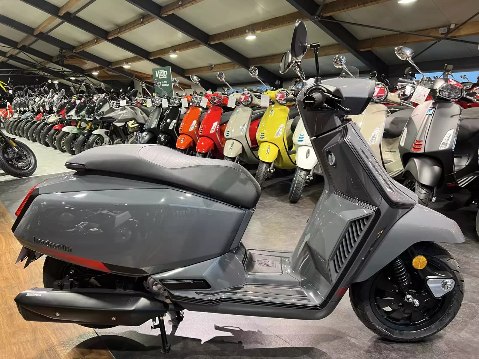 Lambretta X-125 - Photo 1