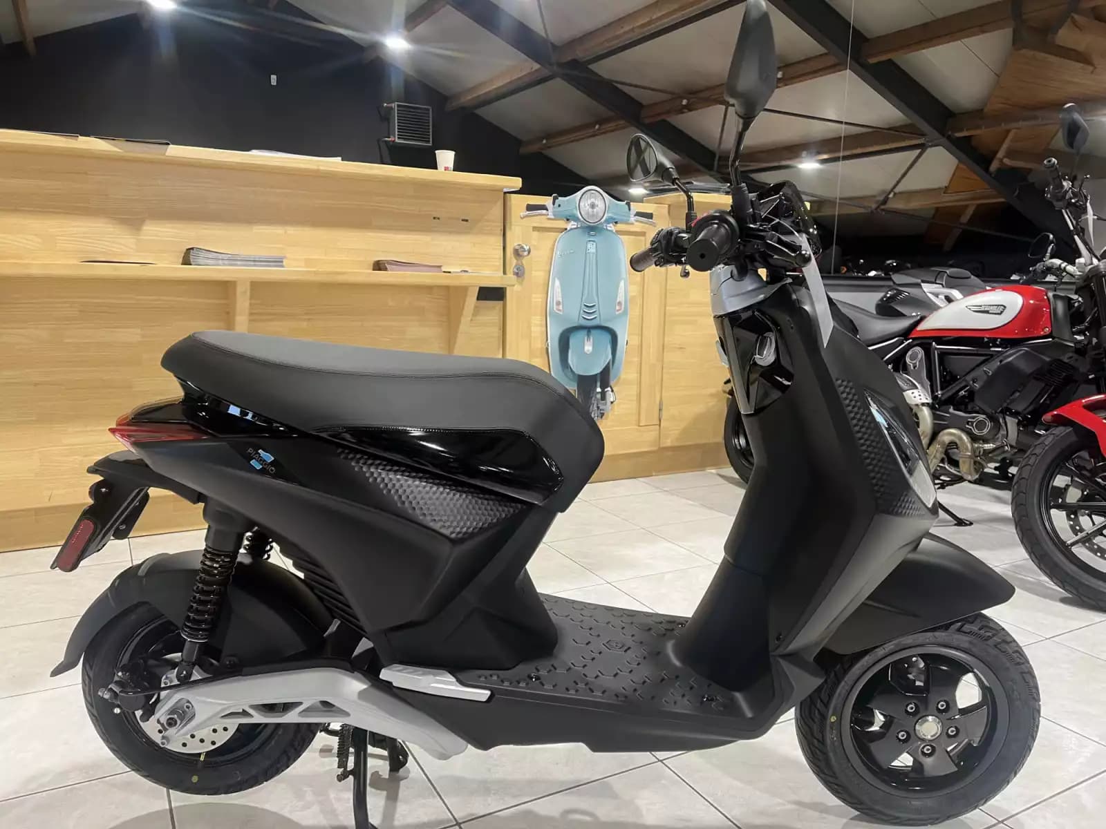 Piaggio 1 PLUS autonomie 68 km en mode WMTC et 100 km en mode ECO B 45km/h - Photo 1