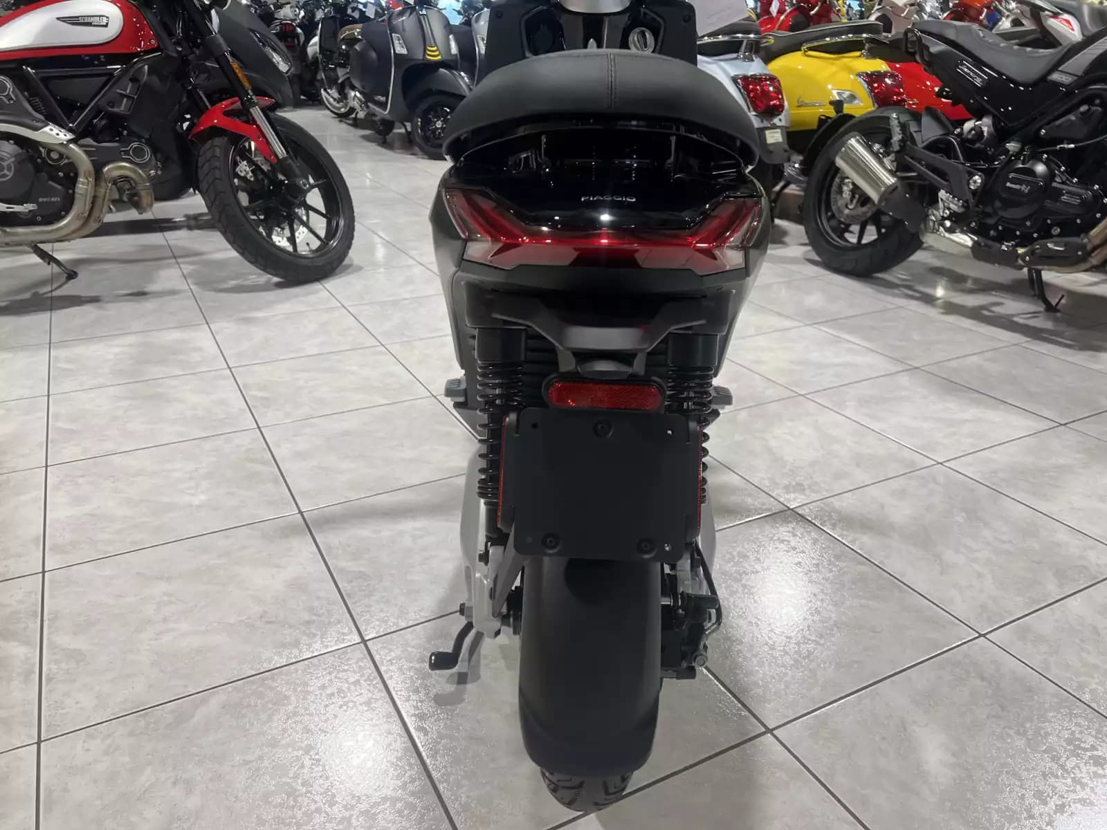 Piaggio 1 Disponible en classe B 45km/h - Photo 1