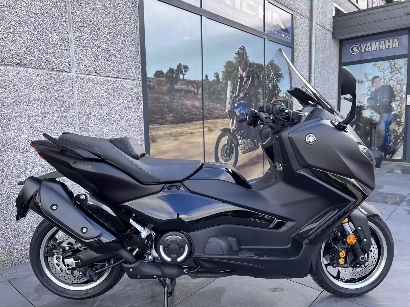 Yamaha TMAX 560 TECHMAX - Photo 1