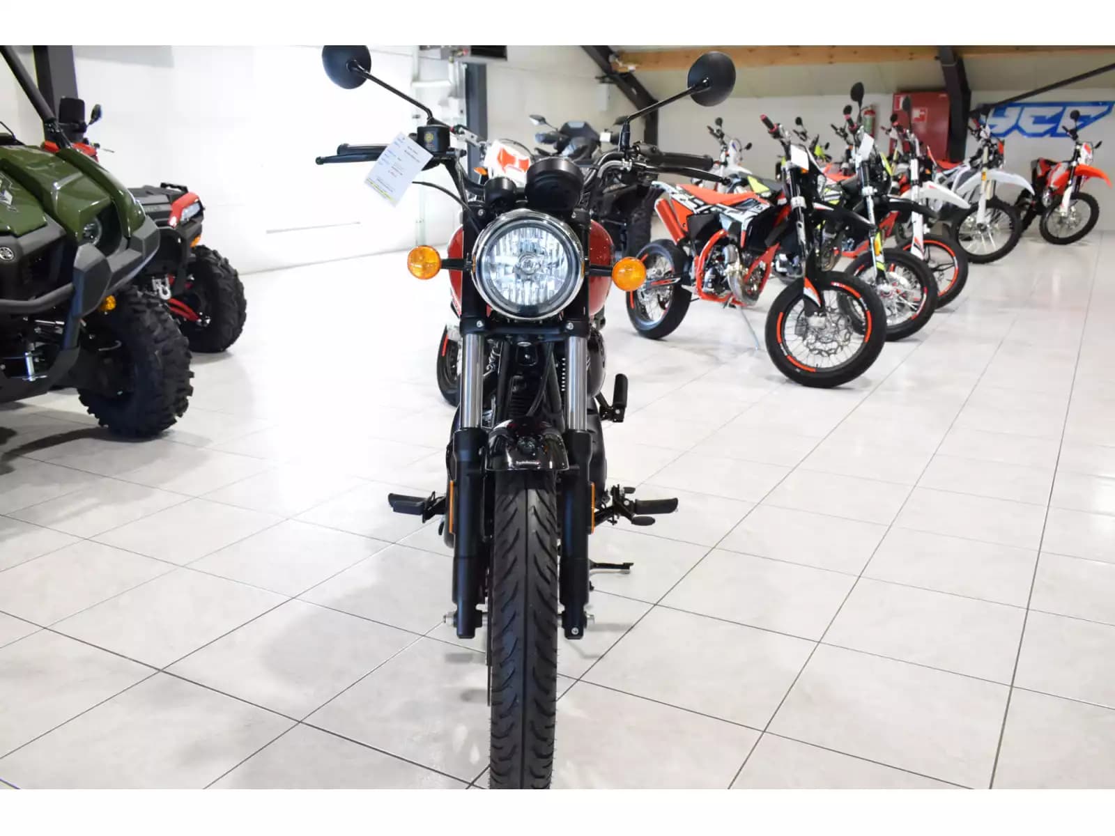 Royal Enfield Meteor 350 FIREBALL RED - Photo 1