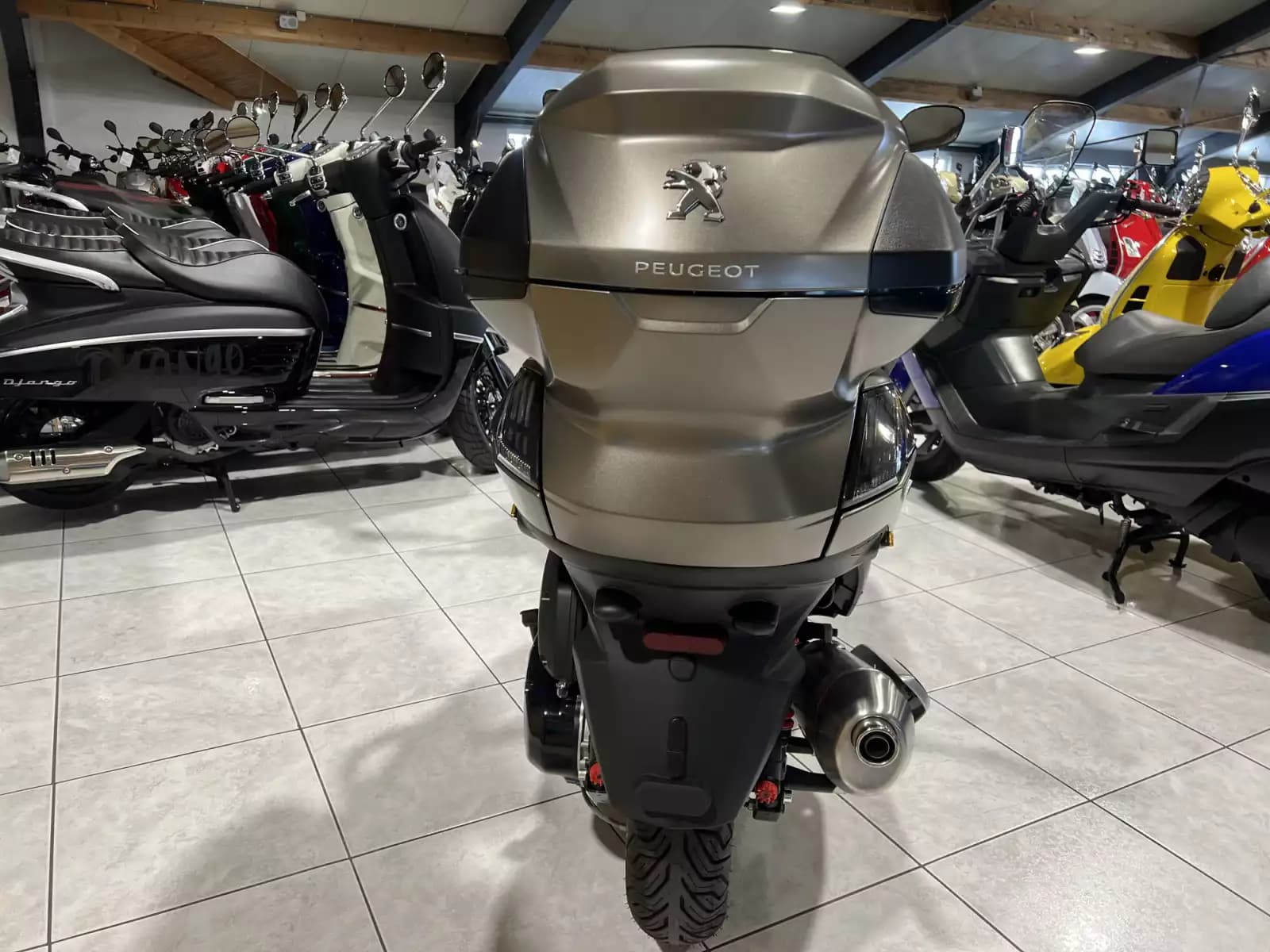 Peugeot Metropolis METROPOLIS 400 SW - Photo 1