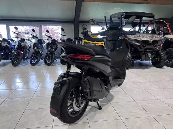 Piaggio Beverly 400 S Nero Meteora - Photo 2