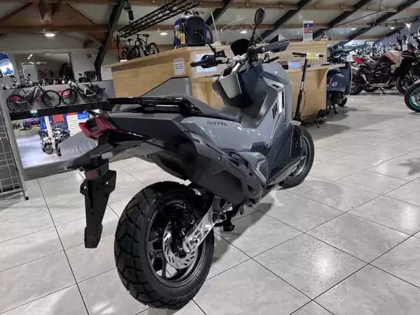 SYM ADX TG 400 - Photo 2
