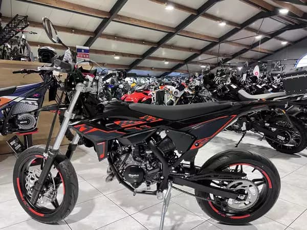 Beta RR Motard 50 2T SPORT SHORT - Photo 3