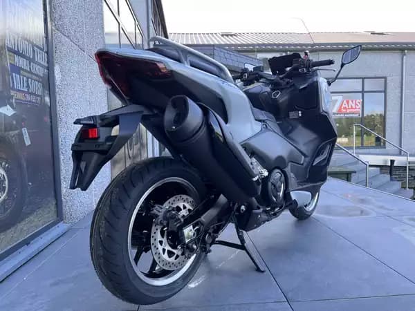 Yamaha TMAX 560 TECHMAX - Photo 2