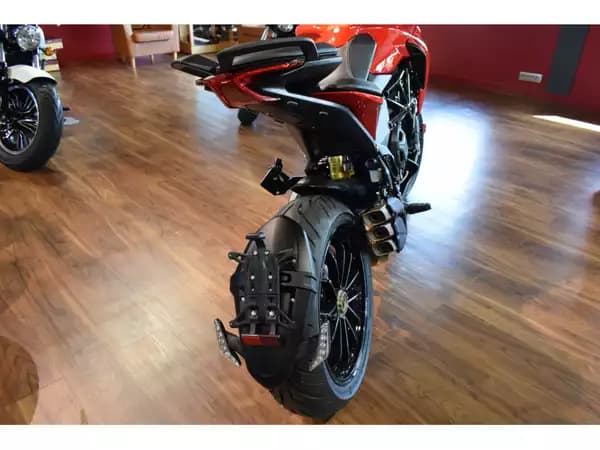 MV Agusta Turismo Veloce 800 Rabaissée 60 mm - Photo 2