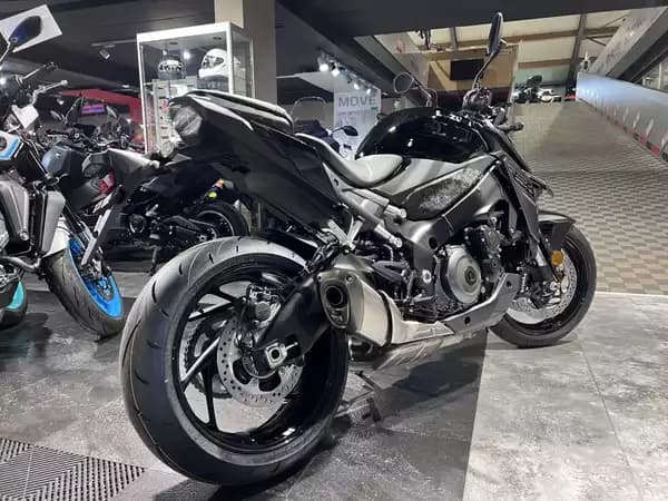 Suzuki GSX-S 1000 - Photo 2