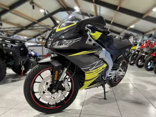 Aprilia RS 125 - Photo 2
