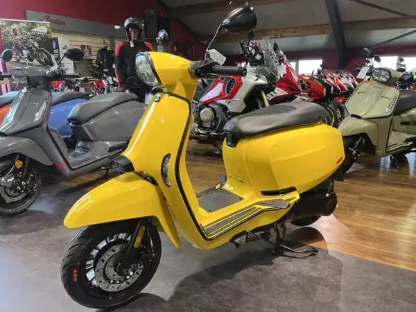 Lambretta V-125 Special - Photo 2