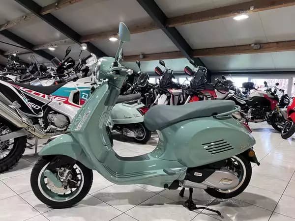 Vespa Primavera 125 80 TH - Photo 3
