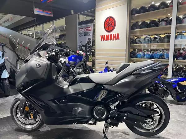 Yamaha TMAX 560 TECHMAX - Photo 3