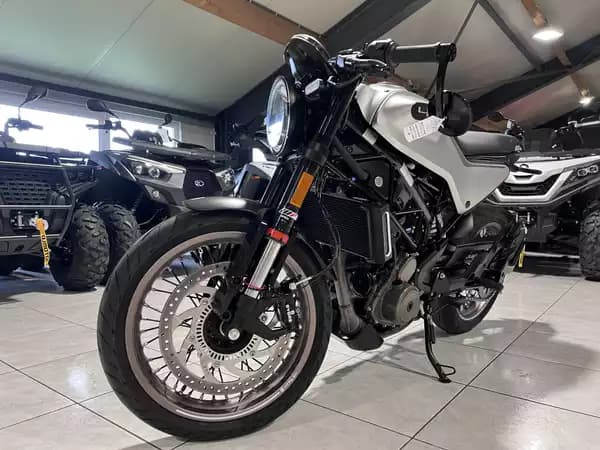 Husqvarna Vitpilen 401 - Photo 2