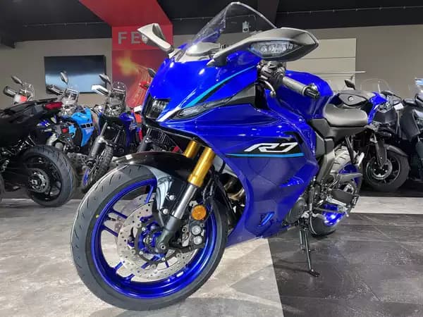 Yamaha R7 - Photo 2