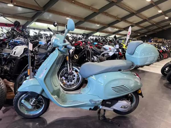 Vespa Primavera 125 80 TH - Photo 3