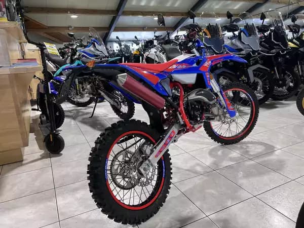 Beta RR 50 Enduro RACING 2T - Photo 2
