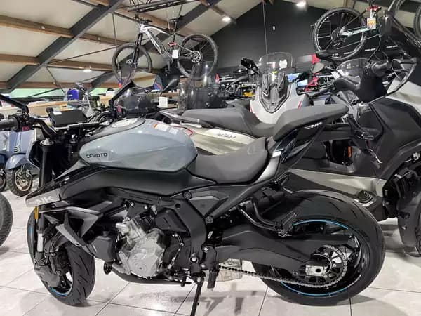 CF Moto 675 NK - Photo 3