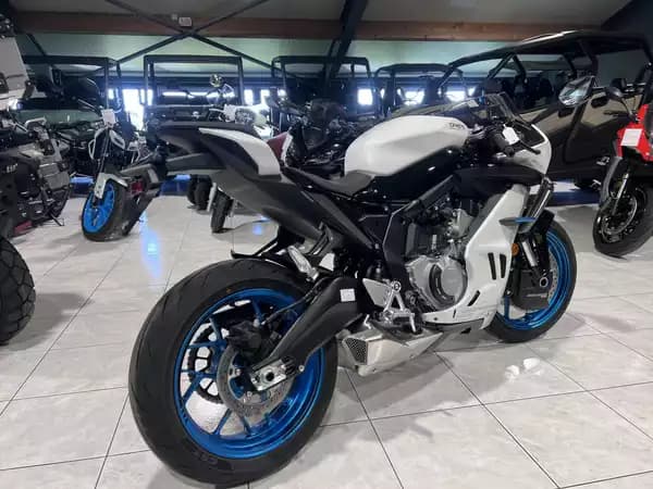 CF Moto 675 SR-R - Photo 2