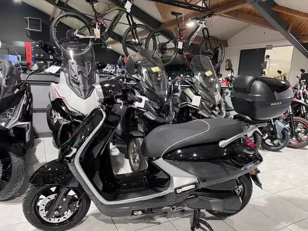 SYM Fugue 125 - Photo 3