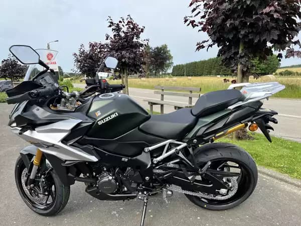 Suzuki GSX-S 1000GX - Photo 3