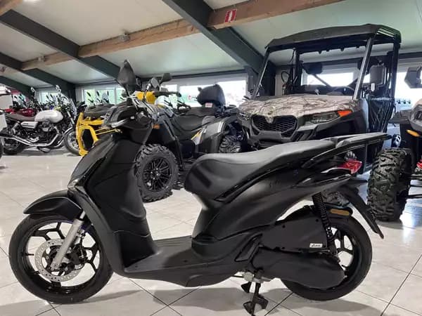 Piaggio Liberty 50 4T SPORT - Photo 3