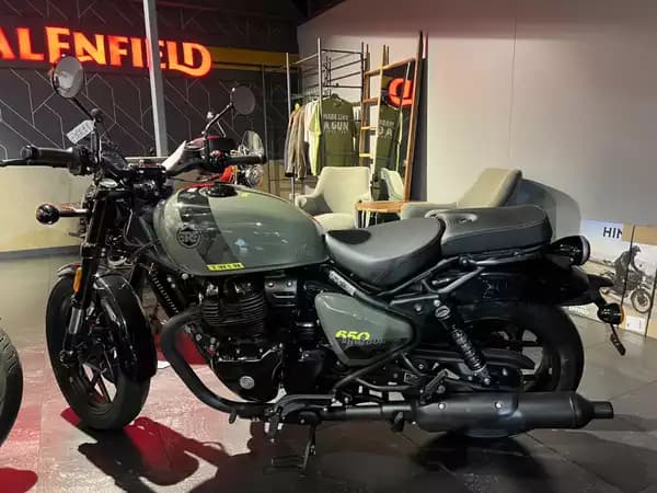 Royal Enfield Shotgun 650 green drill - Photo 2