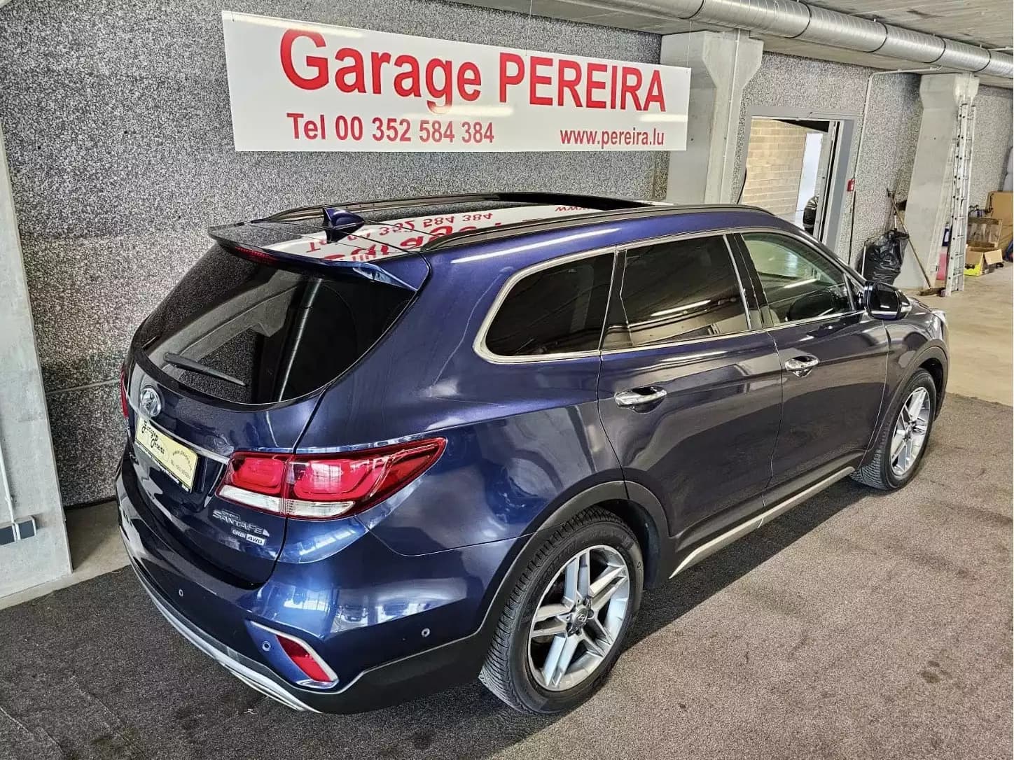 Hyundai Grand Santa Fe 2.2CRDi 200 AWD PANO CUIR NAVI 7 SITZE - Photo 1