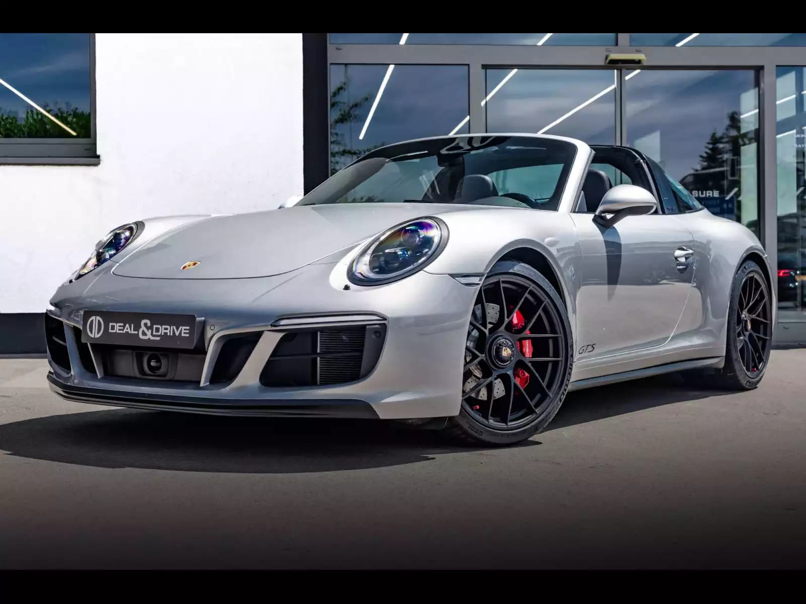 Porsche 911 (991.2) TARGA 4 3.0 GTS PDK – GT-SILVER - Photo 1
