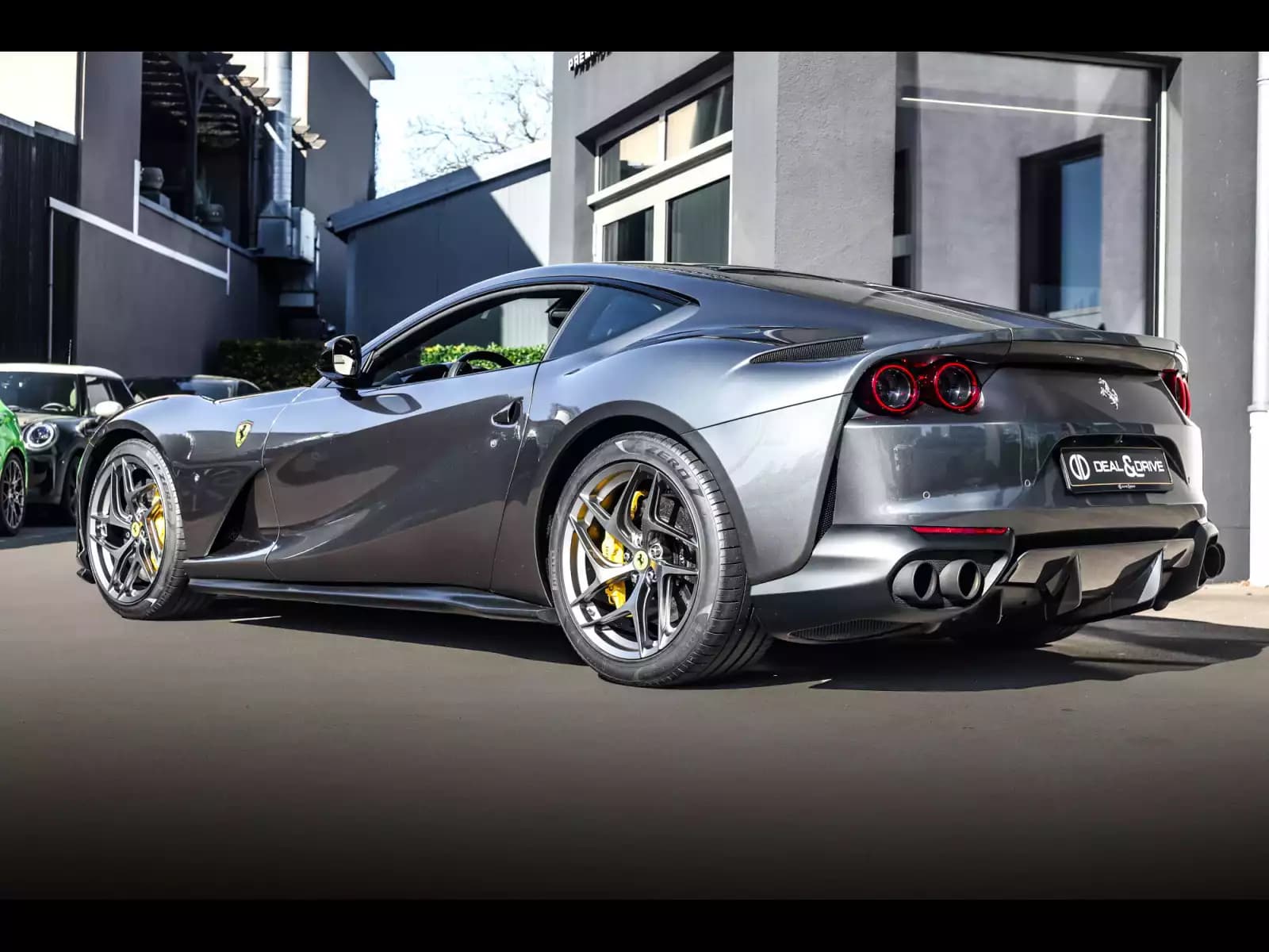Ferrari 812 Superfast 6.5 V12 - Photo 1