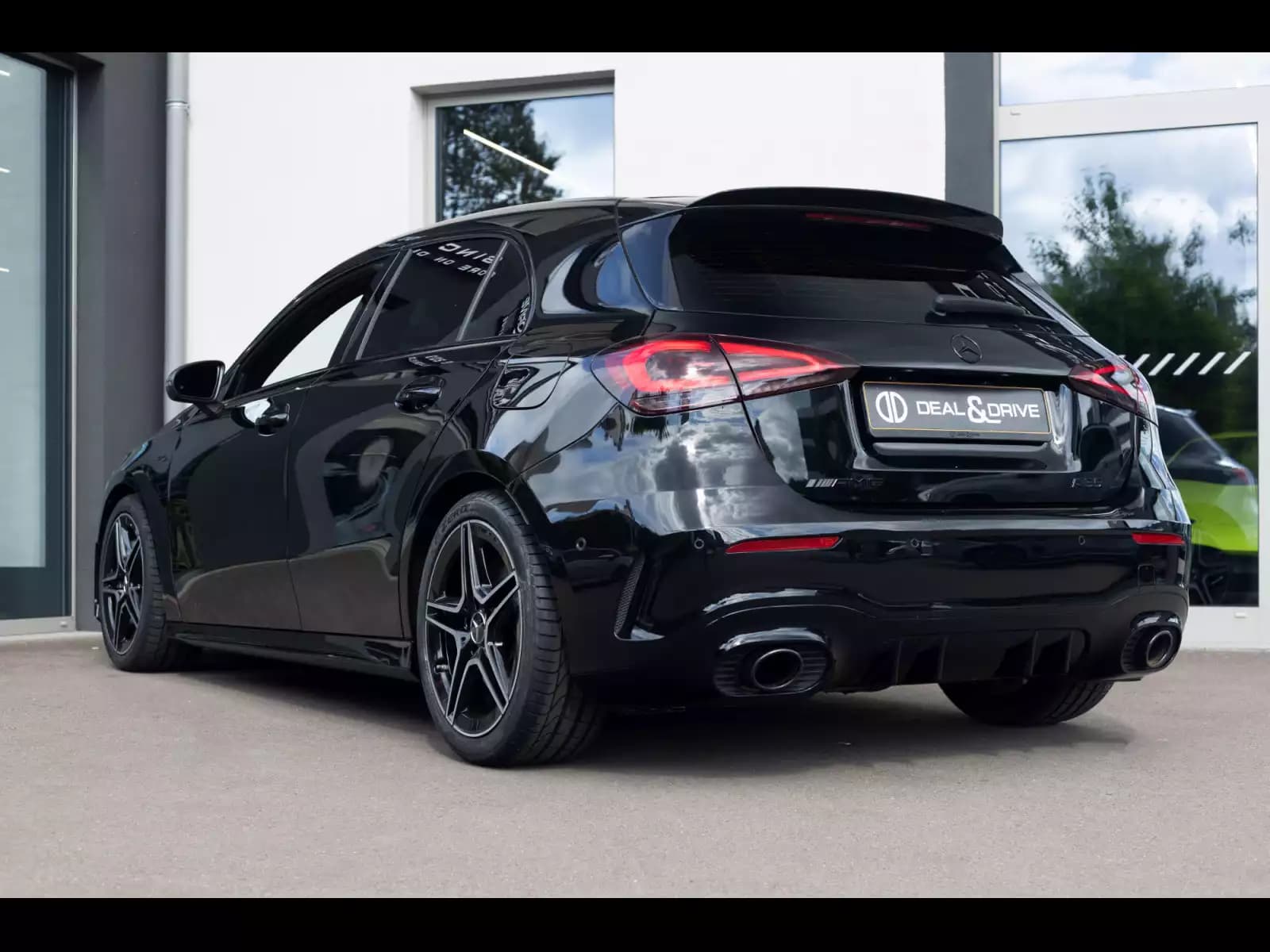 Mercedes-Benz A 35 AMG 4M+°KOSMOS BLACK - Photo 1