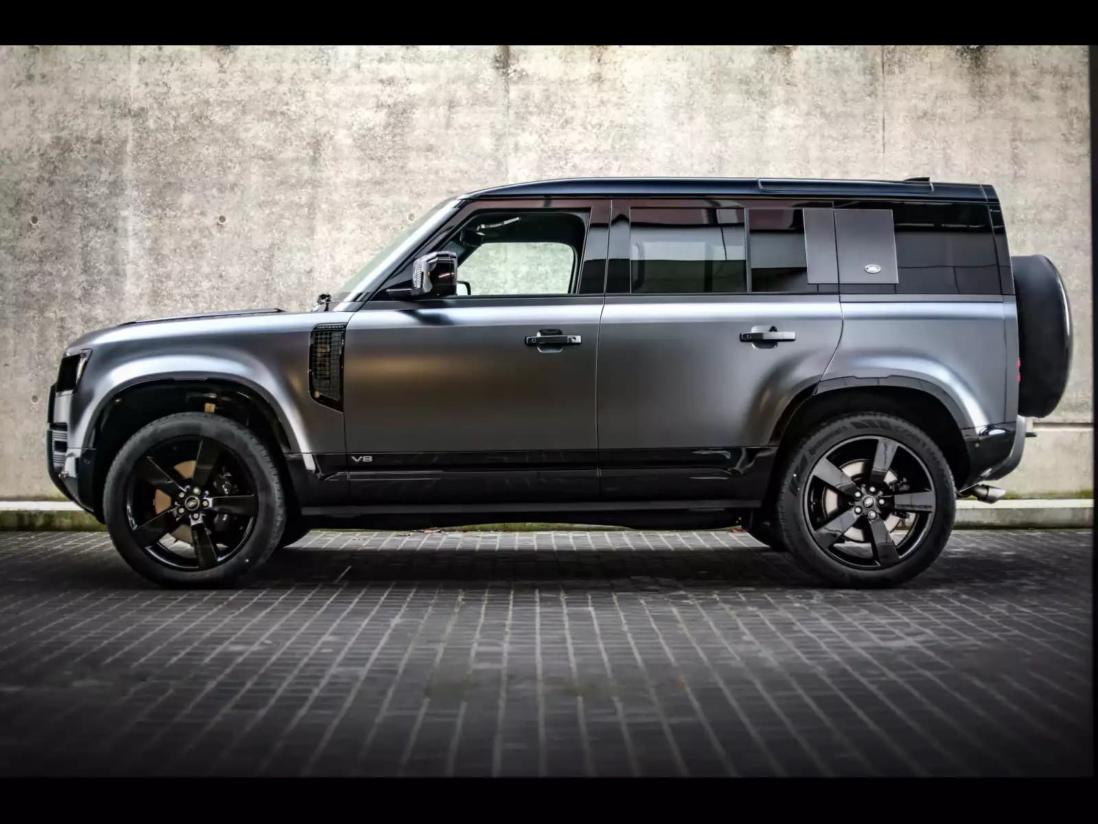 Land Rover Defender 110 P525 5.0 V8 AWD CARPATHIAN EDITION - Photo 1