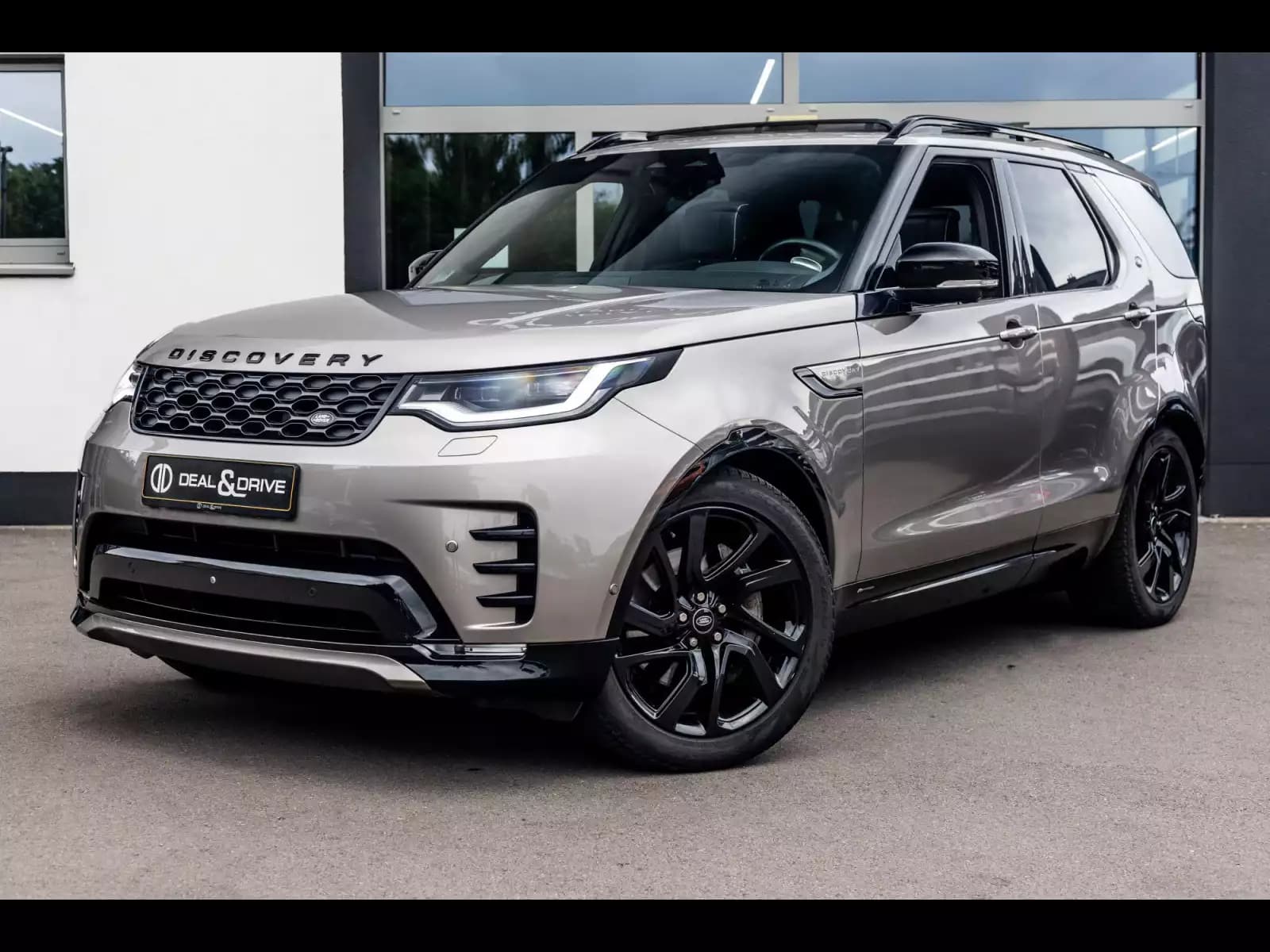 Land Rover Discovery 3.0 D250 MHEV AWD R-DYNAMIC HSE - Photo 1