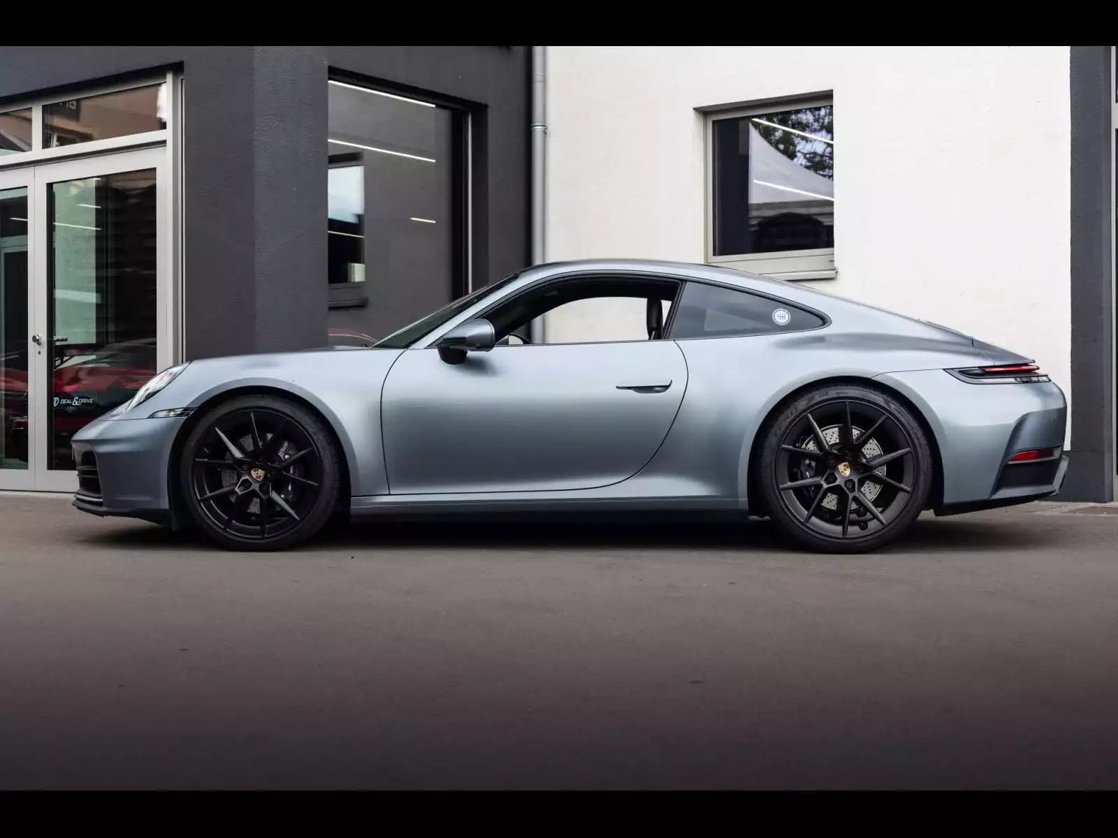 Porsche 911 (992.2) CARRERA T COUPE 6-SPEED MANUAL - Photo 1