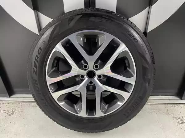 Jantes alu + Pneus toutes saisons 20 255/60 R20 113V - Photo 3