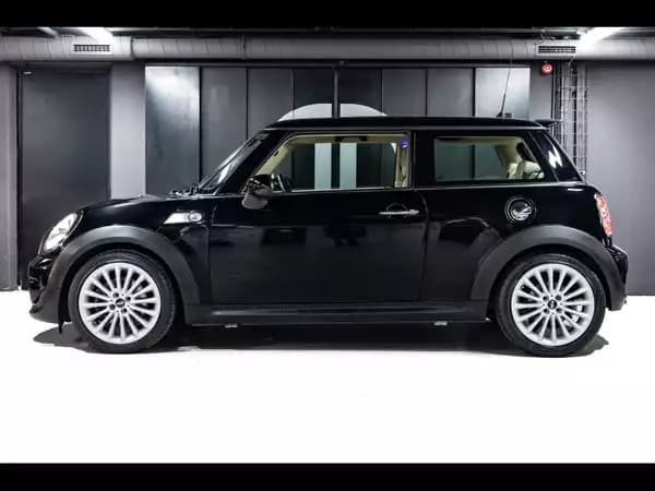 MINI Cooper S (R56) 3 PORTES AUTO GOODWOOD EDITION - Photo 2