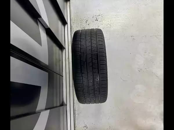 Jantes alu + Pneus toutes saisons 22 285/40 R22 110Y - Photo 2