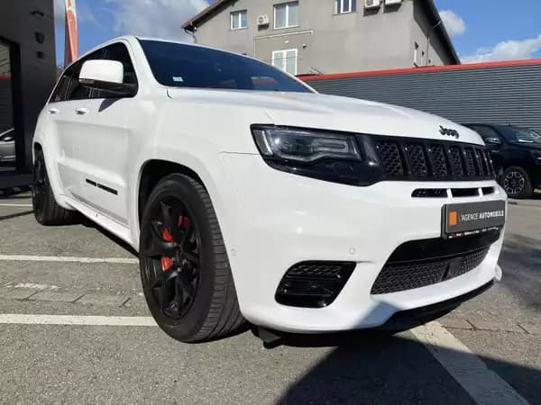 Jeep Grand Cherokee SRT8 - Photo 3