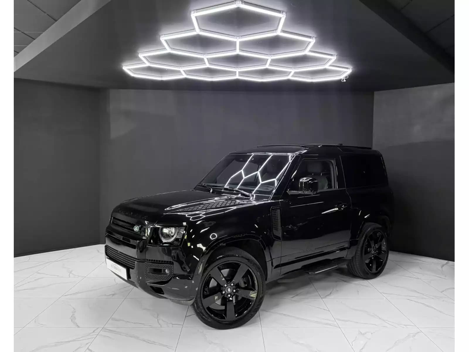 Land Rover Defender 90 AWD V8 WARRANTY 2029 - Photo 1