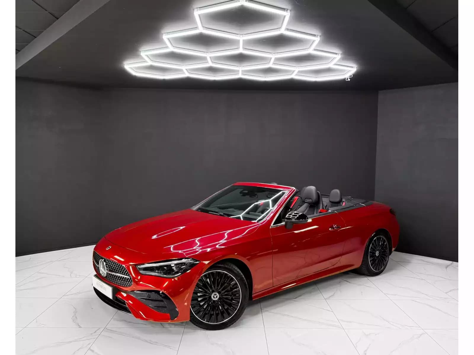 Mercedes-Benz CLE 200 Cabriolet / AMG / KEYLESS / BURMESTER / ACC - Photo 1