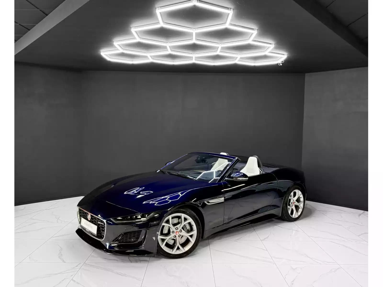 Jaguar F-Type P300 Cabriolet R-Dynamic / Meridian / LED / 1.Hand - Photo 1
