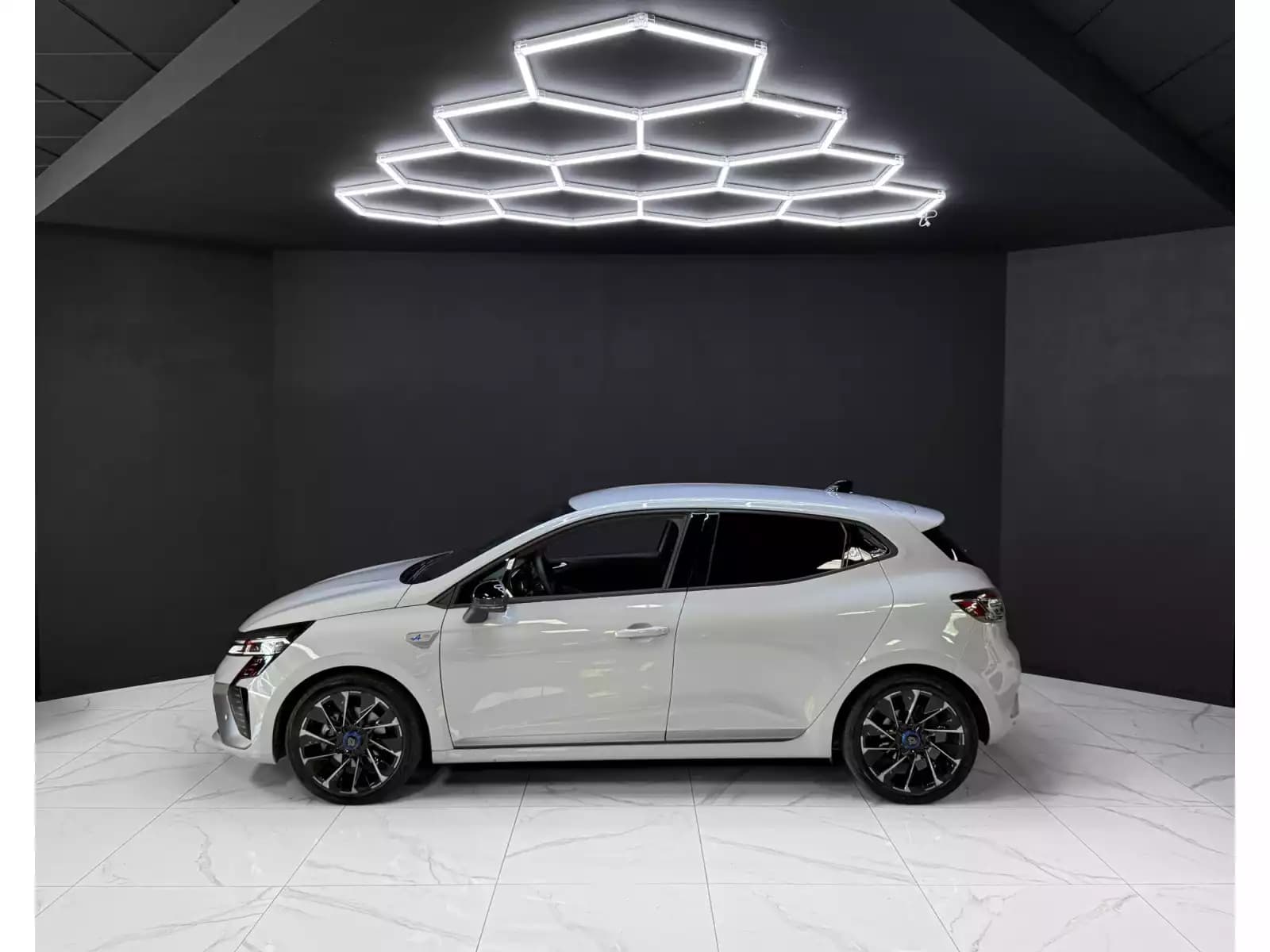 Renault Clio Esprit Alpine E-Tech Full Hybrid 145 - Photo 1