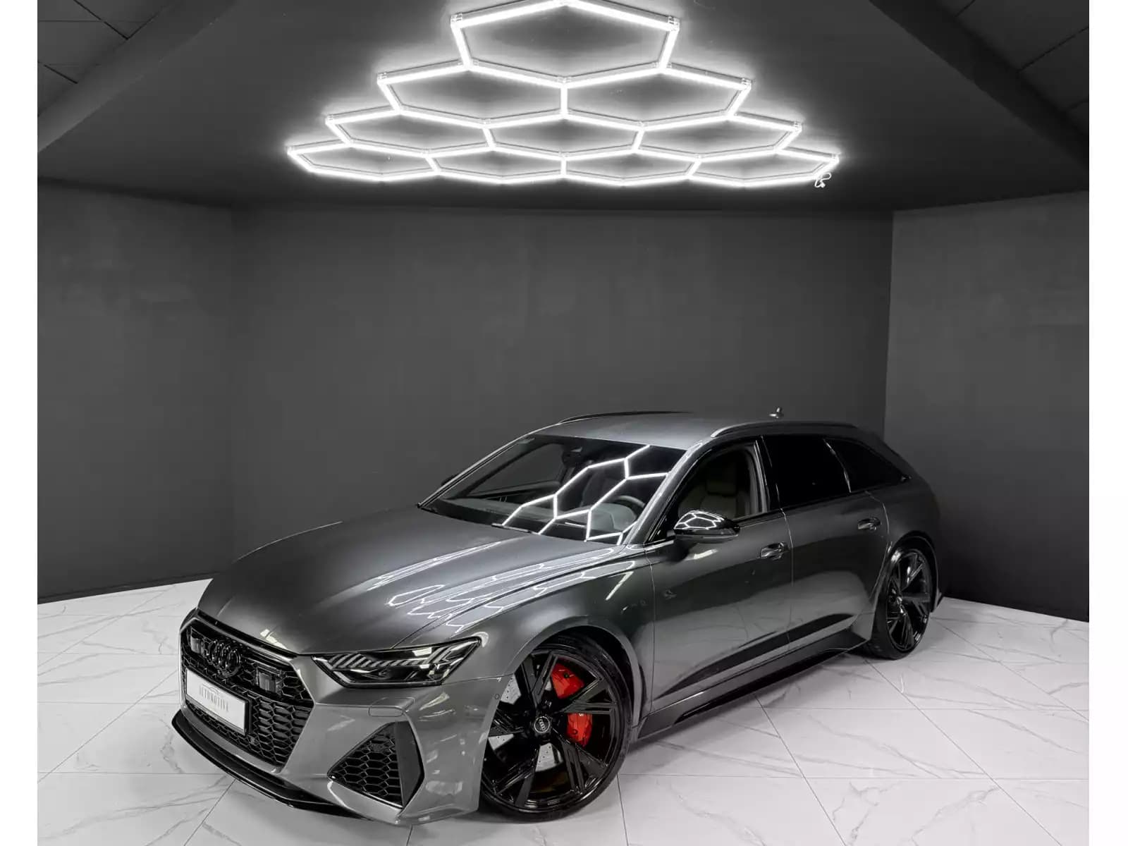 Audi RS6 Avant 4.0 V8 TFSI - Photo 1