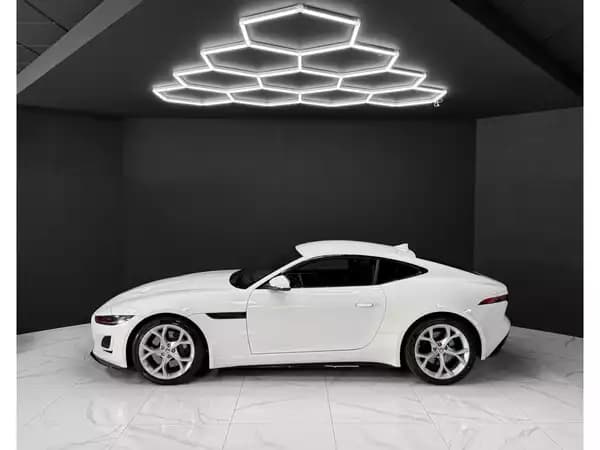 Jaguar F-Type P300 Coupe R-Dynamic / Meridian / LED / 1.Hand - Photo 2